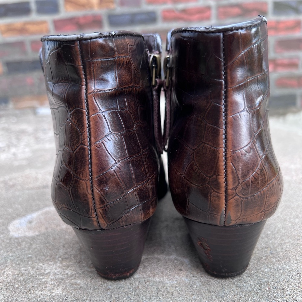 Franco Sarto Quasar Dark Brown Leather Heeled Ankle Boot Sz 8 - Picture 5 of 11